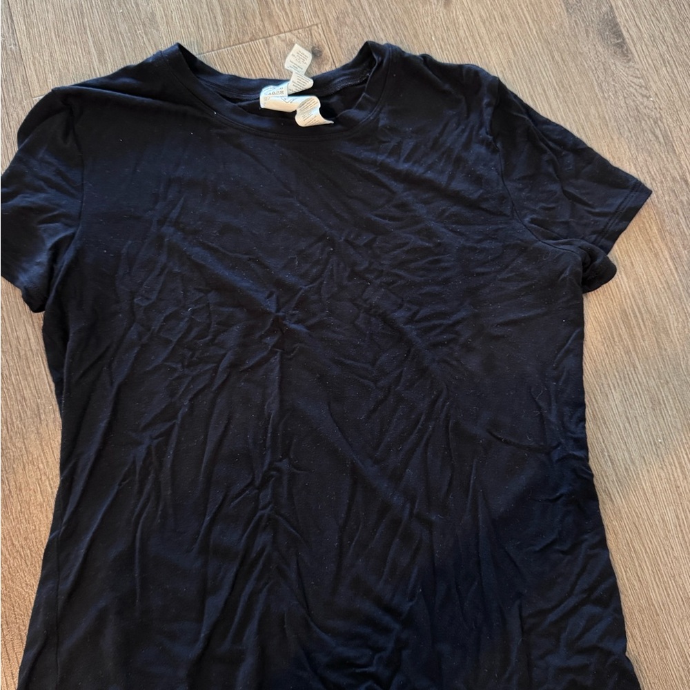 ALO ATHLETICS Classic Black Women's Top
